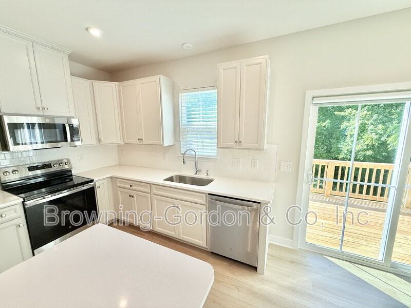 321 Brightsmith Ln #A - Photo 5 of 22
