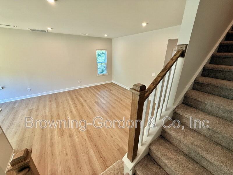 321 Brightsmith Ln #A - Photo 6 of 22