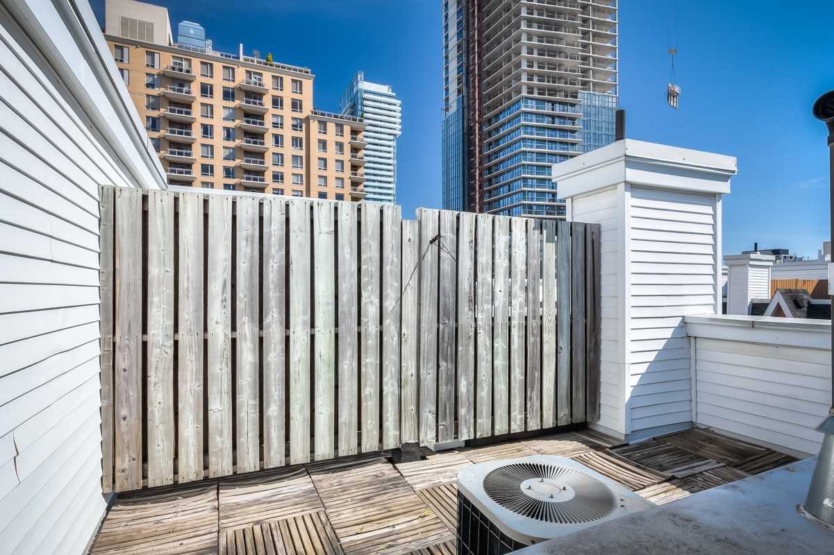 100 Redpath Avenue - Photo 22