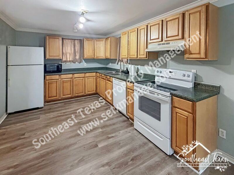 345 Marceline Blvd - Photo 6 of 16
