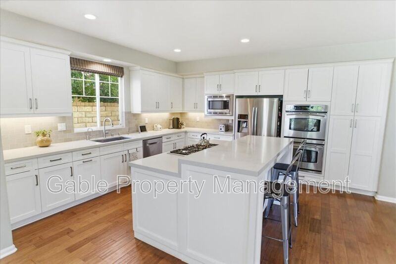 26882 Greenleaf Ct - Photo 7 of 32