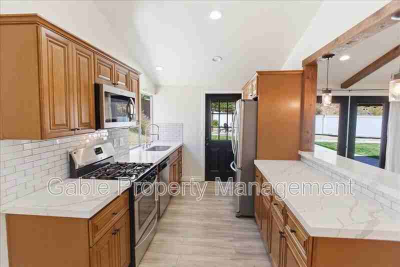 28136 Bakerton Ave - Photo 5 of 18