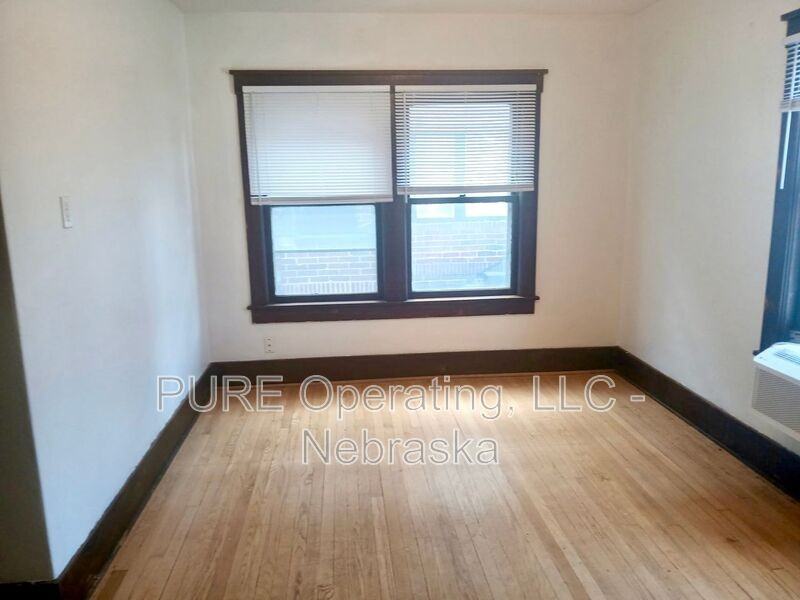 120 N 6th St #O - Photo 2 of 24