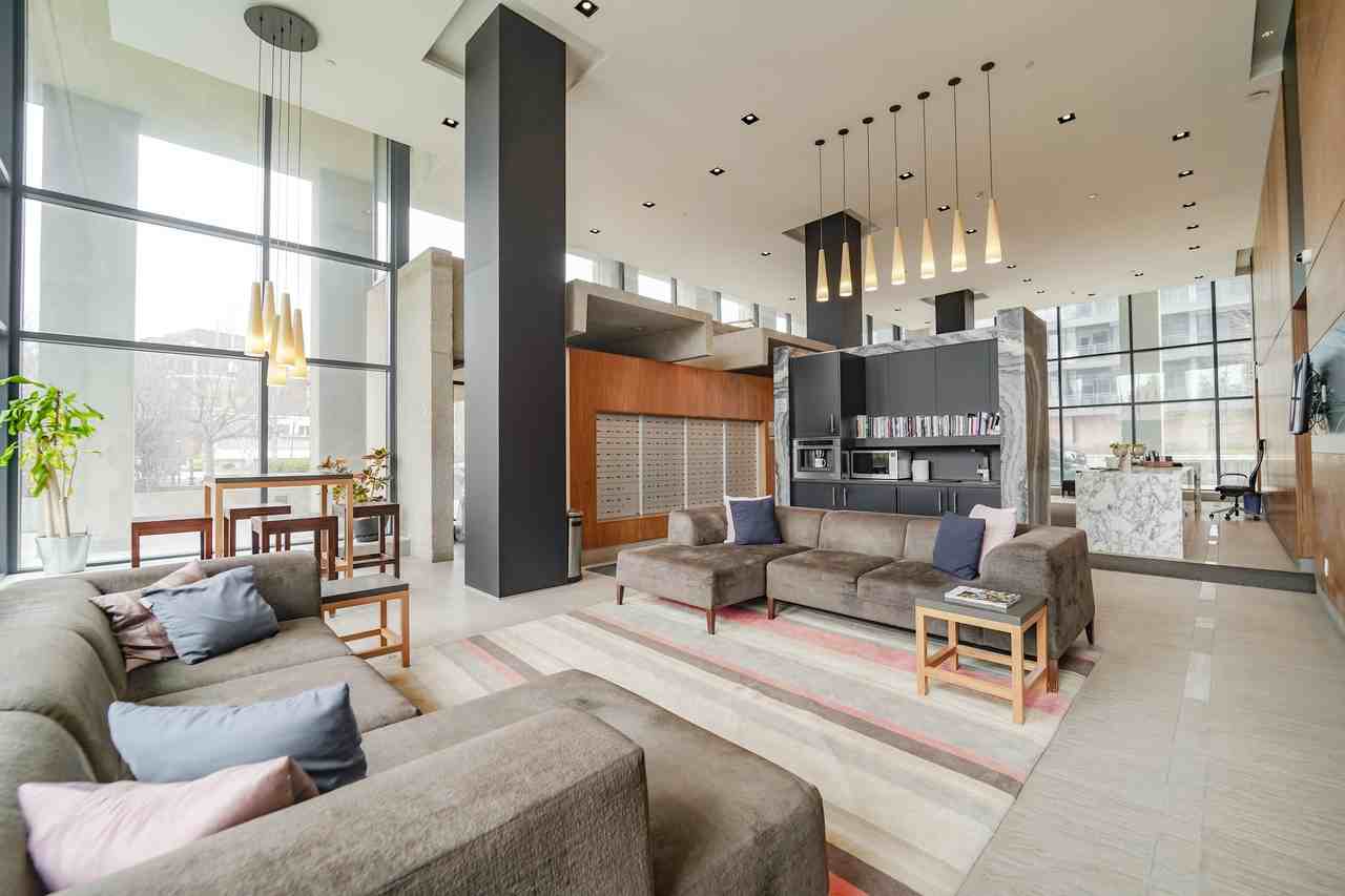 75 The Donway West - Photo 6