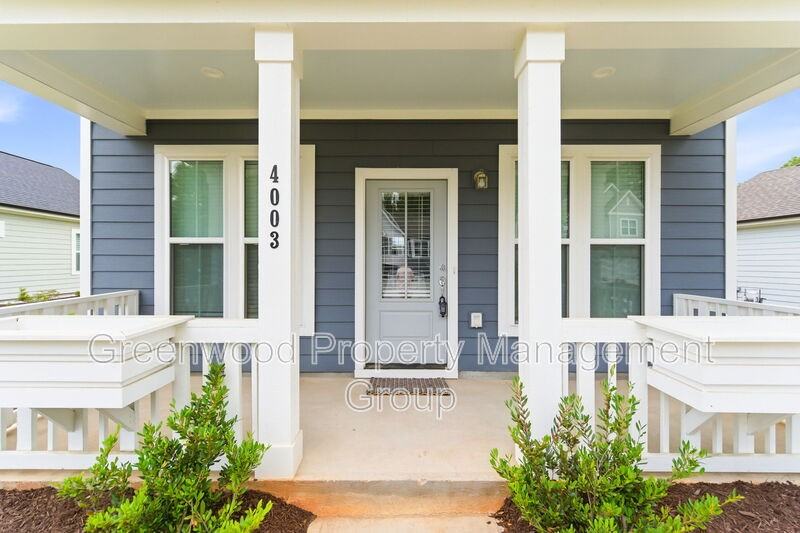 4003 Nairn Dr - Photo 3 of 20