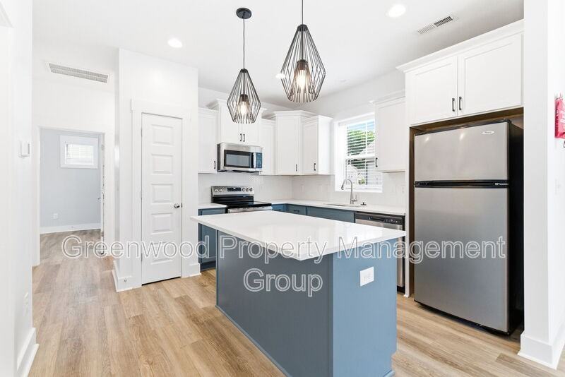 4003 Nairn Dr - Photo 6 of 20