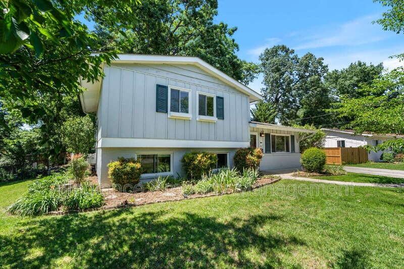 6610 Bowie Dr - Photo 2 of 39