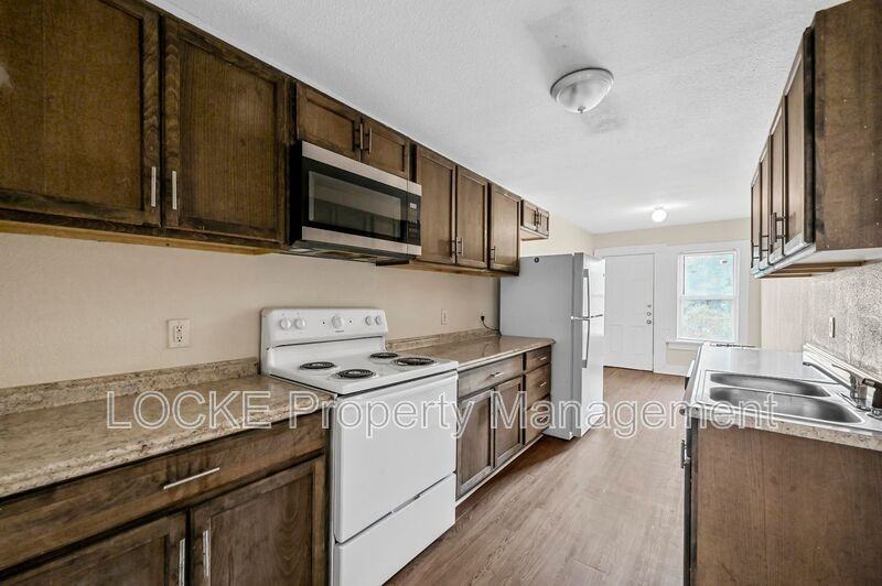 1016 E Arlington Ave #D - Photo 2 of 13