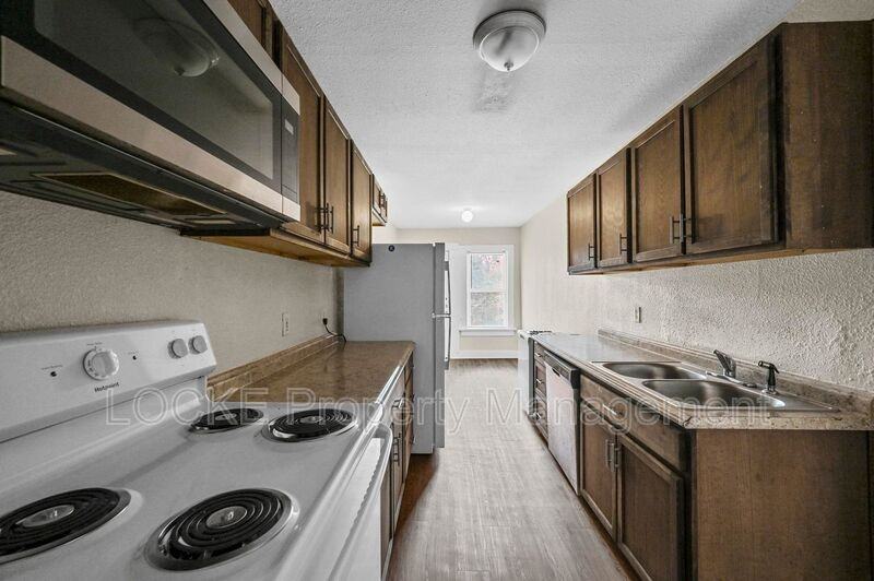 1016 E Arlington Ave #D - Photo 3 of 13