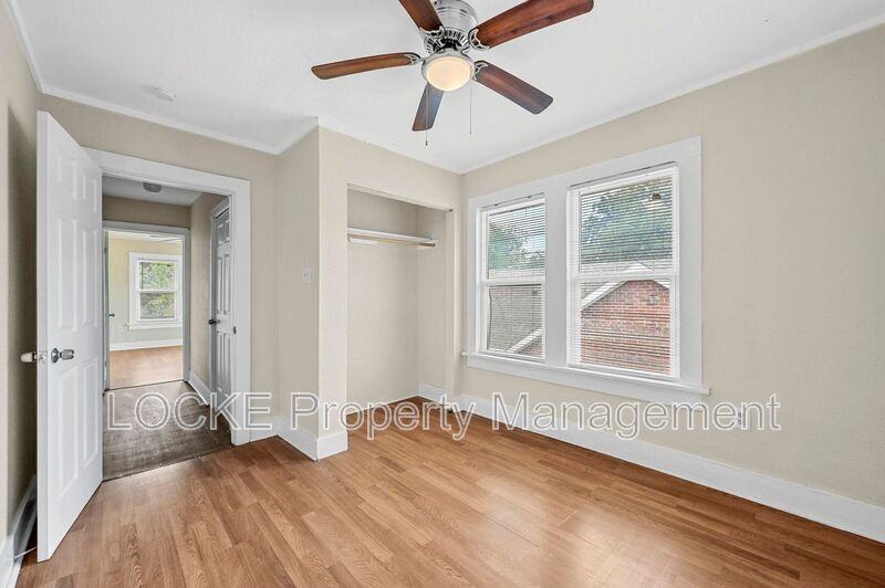 1016 E Arlington Ave #D - Photo 5 of 13