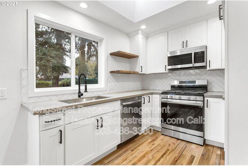 6014 Se Insley St - Photo 2 of 16