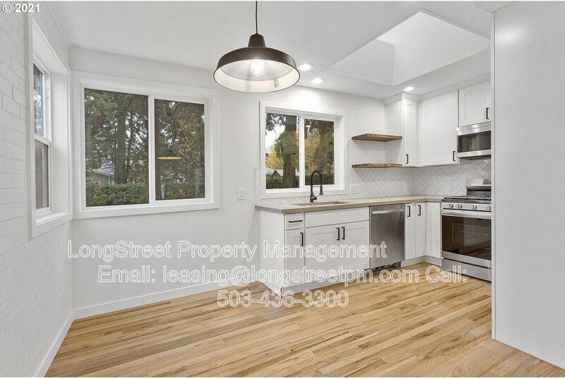 6014 Se Insley St - Photo 3 of 16