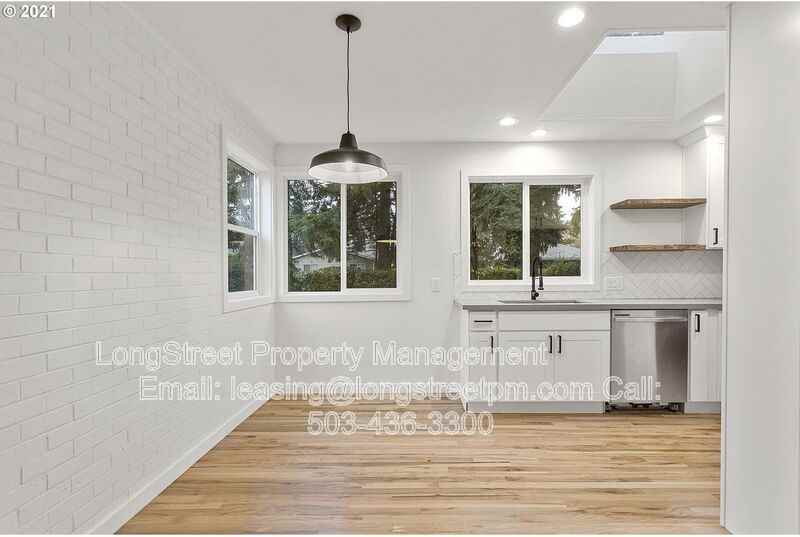 6014 Se Insley St - Photo 4 of 16