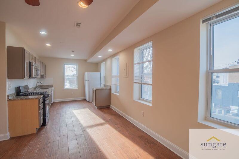 4032 Falls Rd #2ndFL - Photo 6 of 25