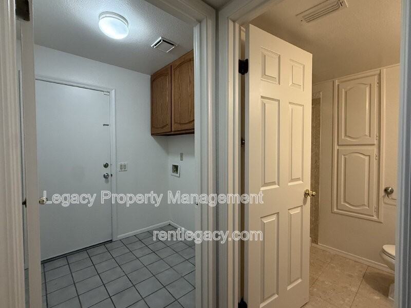 5350 Laguna Park Dr - Photo 7 of 21