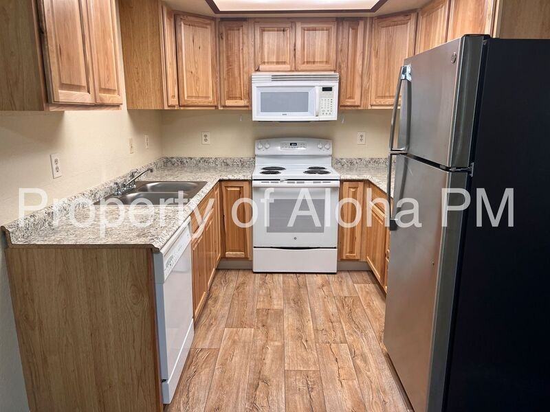 10490 W Seneca Dr - Photo 6 of 13