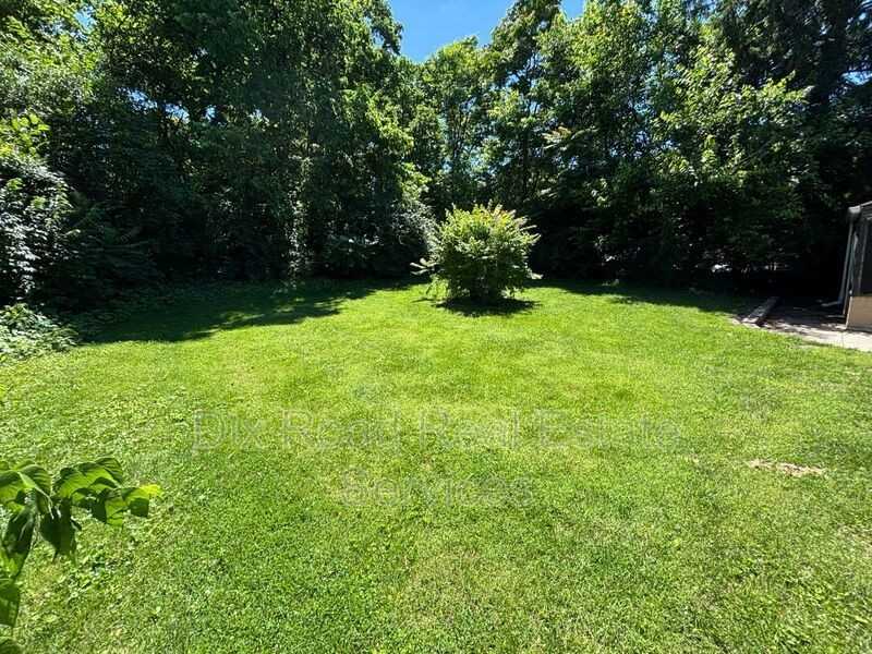 545 Rockdale Ave #2ndFL - Photo 4 of 28