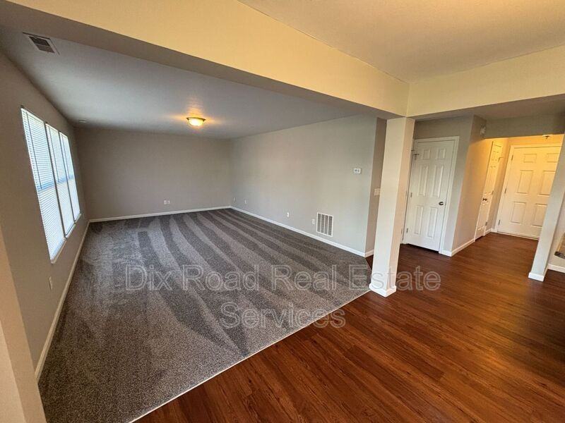 123 Day Pl - Photo 7 of 25