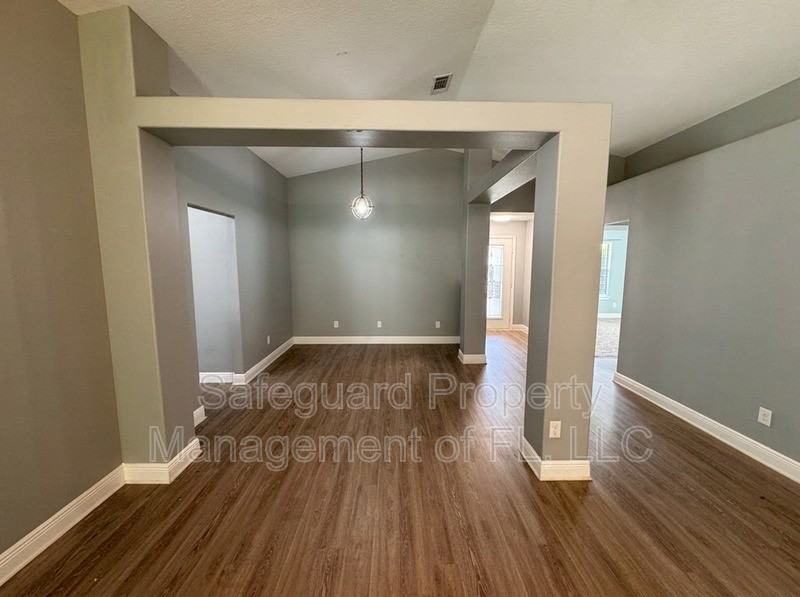 9615 Laramie Dr - Photo 7 of 17