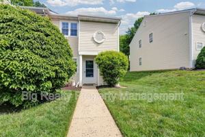 featured image of 1732 Rosewood Ct