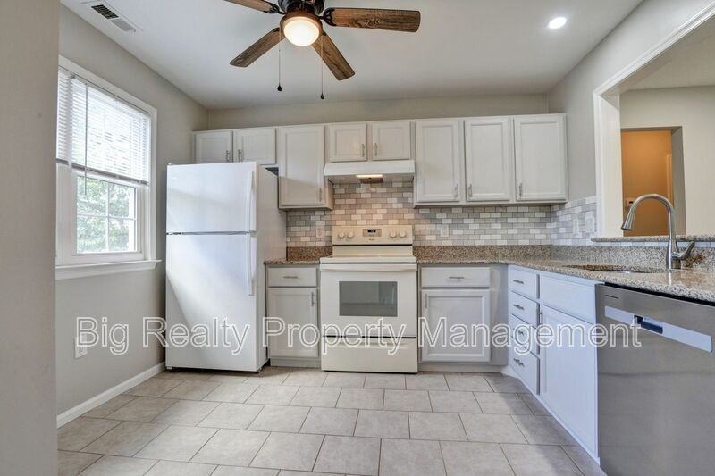 1732 Rosewood Ct - Photo 2 of 34