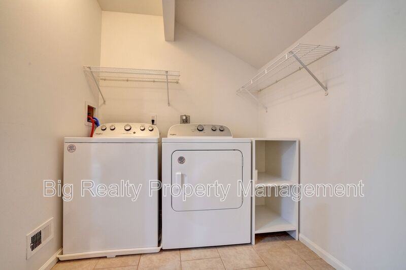 1732 Rosewood Ct - Photo 4 of 34