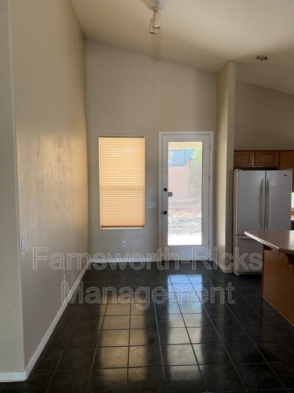3625 N Katmai - Photo 6 of 15