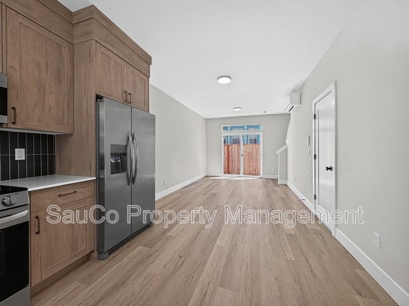 5032 Ne 14th Ave - Photo 4 of 16