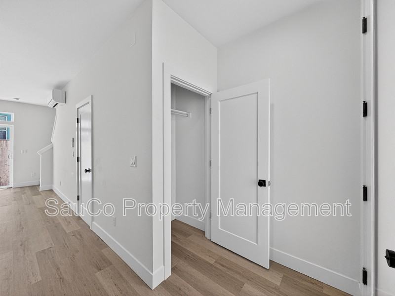 5032 Ne 14th Ave - Photo 7 of 16