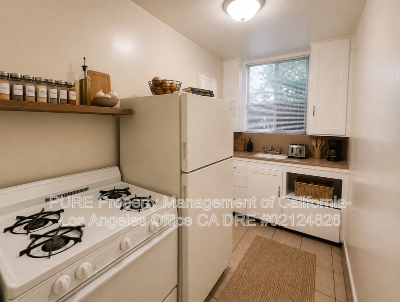 2219 Pacific Coast Hwy #16 - Photo 5 of 9