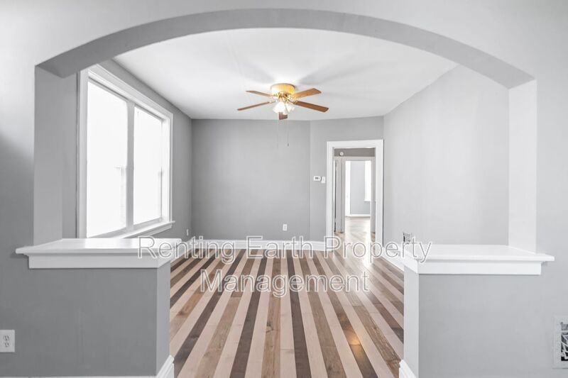 3868 Meramec St #2F - Photo 4 of 29