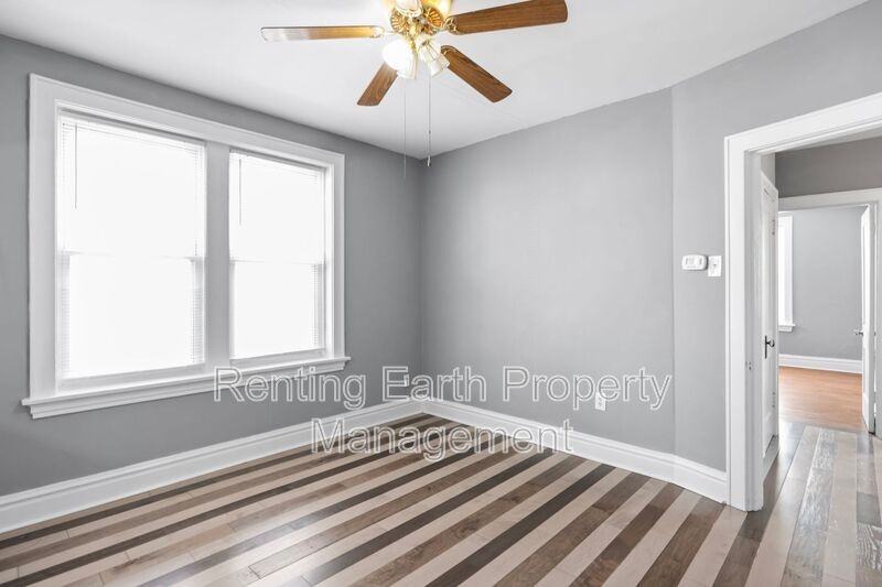 3868 Meramec St #2F - Photo 6 of 29