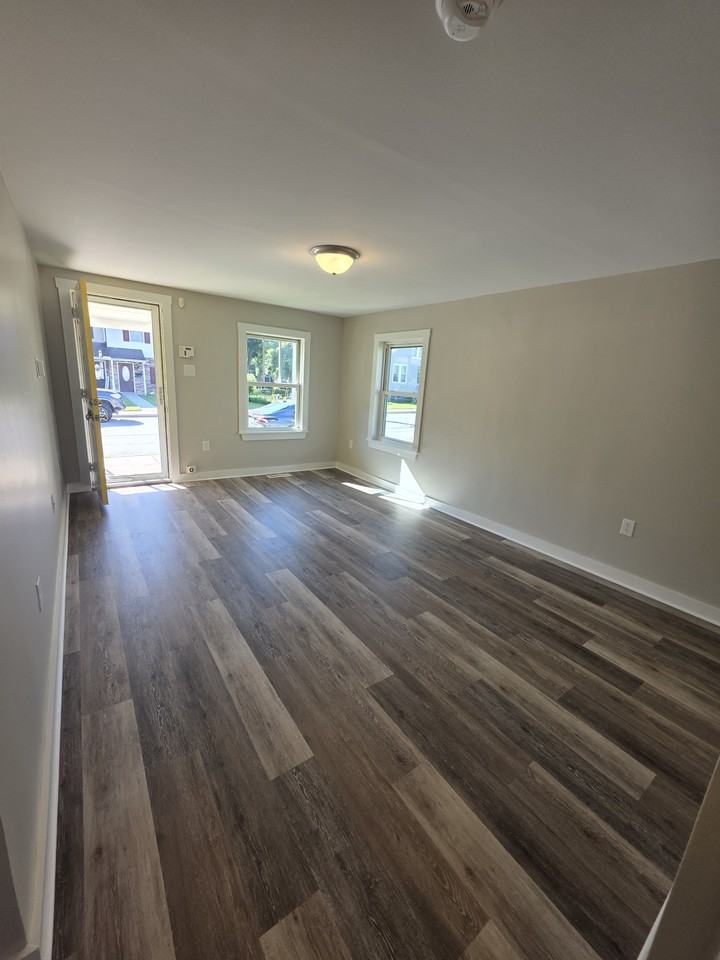 416 Pleasant Street - Photo 3 of 12