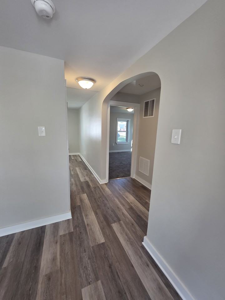 416 Pleasant Street - Photo 4 of 12