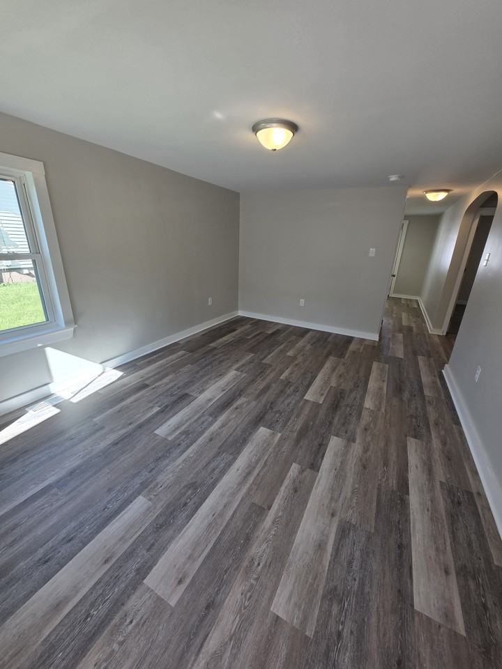 416 Pleasant Street - Photo 2 of 12