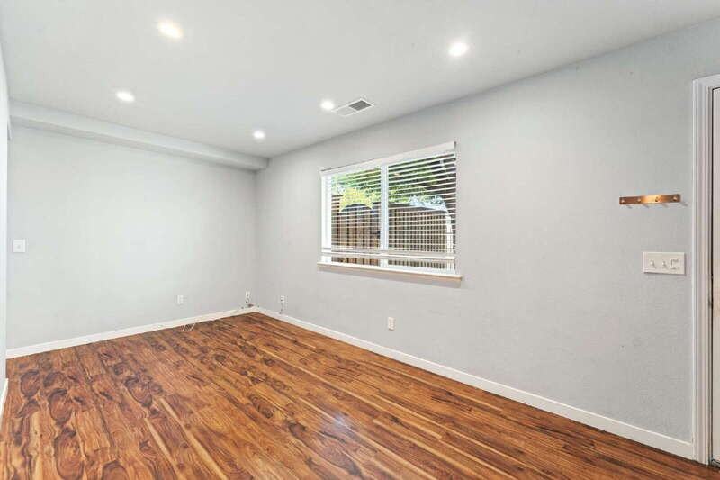 4605 36th St - Photo 5 of 23