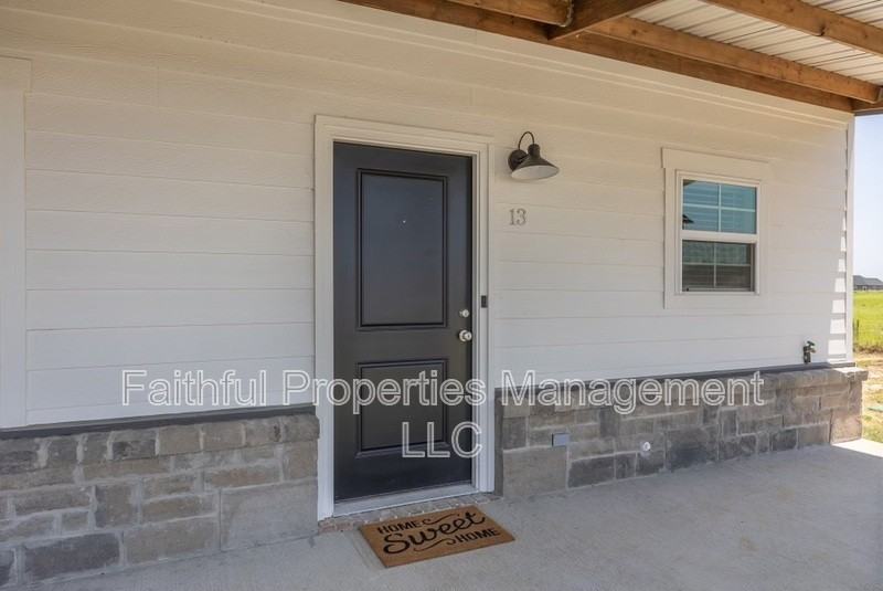 16374 County Road 4137 - Photo 2 of 10