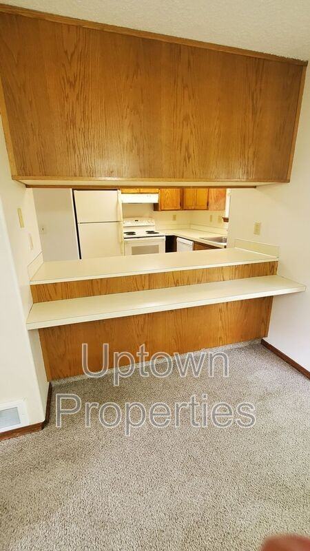 1516 Sw Dewitt St #1516 - Photo 3 of 16
