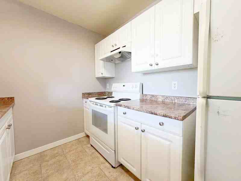 12003 139 Ave Nw #B403 - Photo 7 of 11
