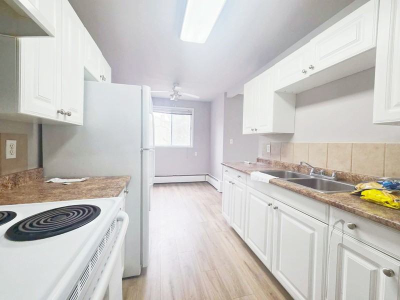 12003 139 Ave Nw - Photo 3 of 20