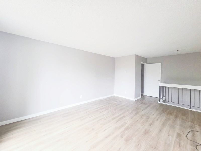12003 139 Ave Nw - Photo 2 of 20