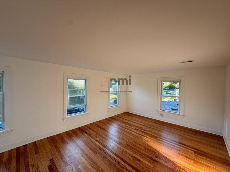 669 Lake St #1 - Photo 7 of 29