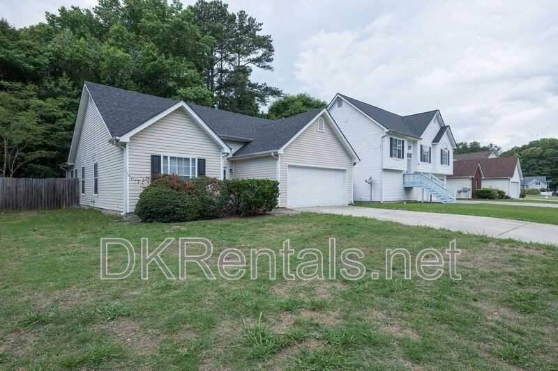 5689 Isleworth Way - Photo 2 of 23