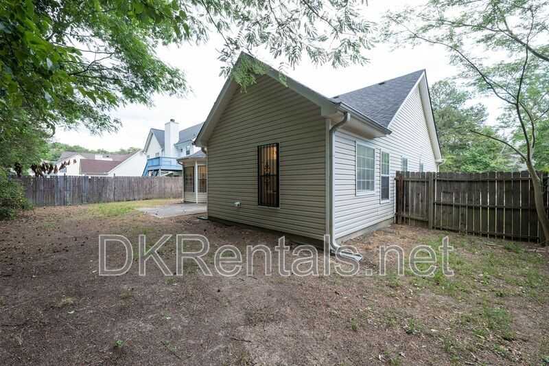 5689 Isleworth Way - Photo 5 of 23