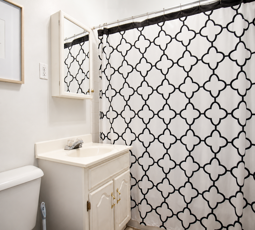 147 Columbia St #2L - Photo 3 of 5