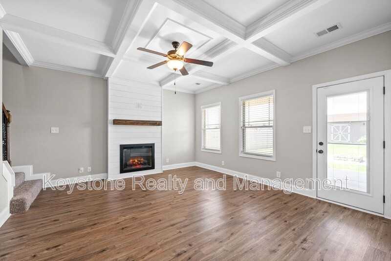 1236 Winterset Dr - Photo 3 of 17
