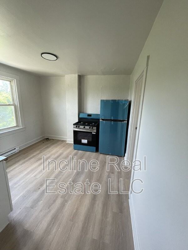 1133 Maryland Ave #3 - Photo 2 of 6