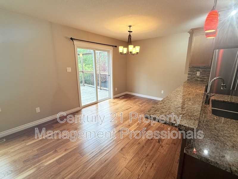 21248-96 Avenue Nw - Photo 4 of 19