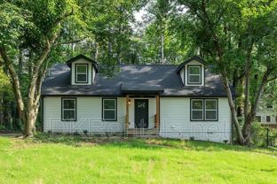 737 Helen St Nw - Photo 1 of 1