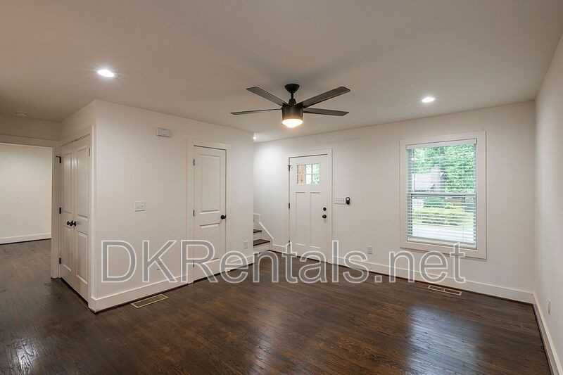 737 Helen St Nw - Photo 7 of 33